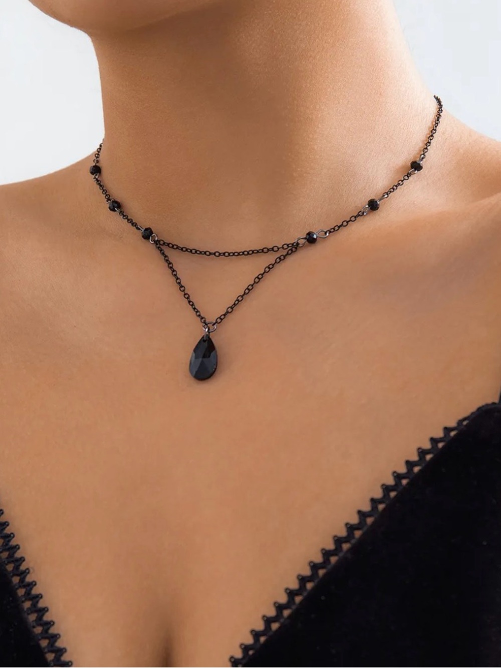 Black Double-Layer Teardrop Pendant Necklace